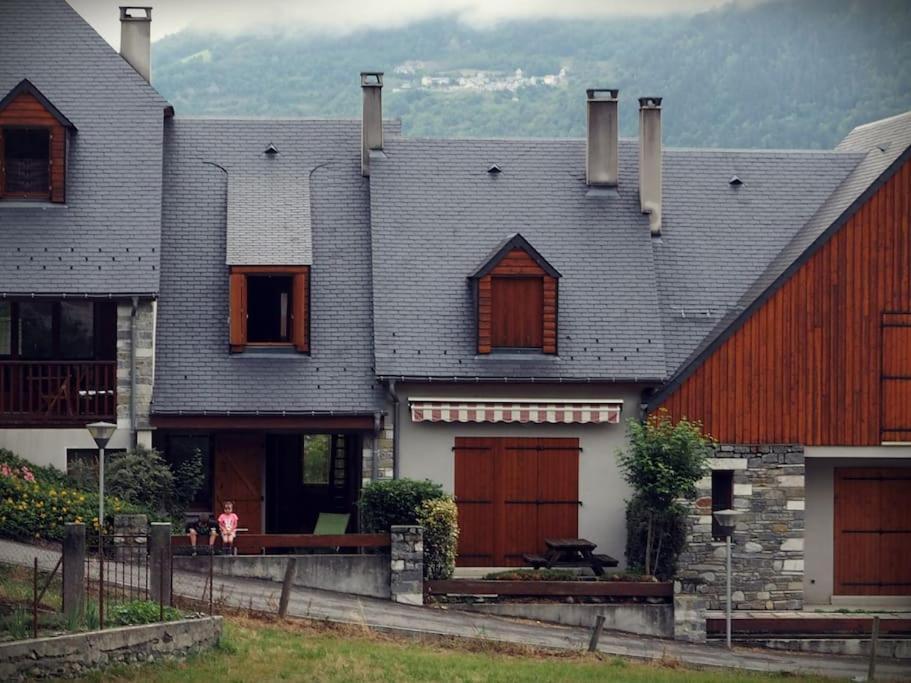 De Charme A Saint Lary - Appartement *